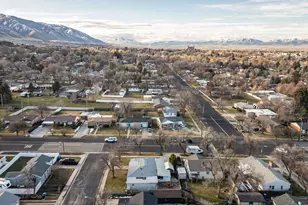 1007 Bonneville Ave, Logan, UT 84341 - Photo 35