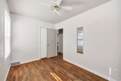 1007 Bonneville Ave, Logan, UT 84341 - Photo 17