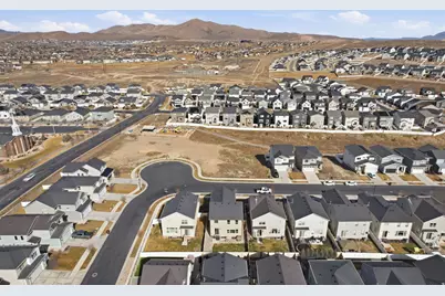 4180 E Center Point St, Eagle Mountain, UT 84005 - Photo 43
