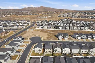 4180 E Ctr Pt St, Eagle Mountain, UT 84005 - Photo 43