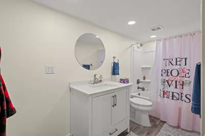 4180 E Center Point St, Eagle Mountain, UT 84005 - Photo 35