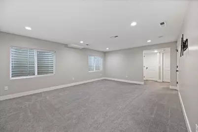 9303 N Vernham Ln, Eagle Mountain, UT 84005 - Photo 33