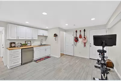 1728 Dallas St S, Syracuse, UT 84075 - Photo 17