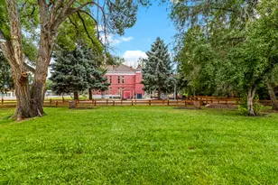 21 N Main St, Junction, UT 84740 - Photo 11