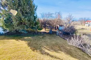 19 N Main, Levan, UT 84639 - Photo 15