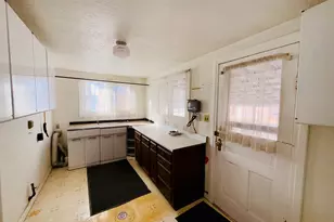 19 N Main, Levan, UT 84639 - Photo 7