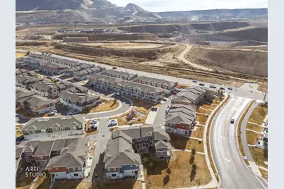 1020 W Lapis Fields, Bluffdale, UT 84065 - Photo 31