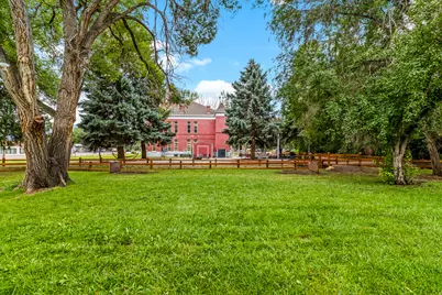 21 N Main St W, Junction, UT 84740 - Photo 11