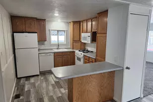 328 E Pellinore St N, North Salt Lake, UT 84054 - Photo 3