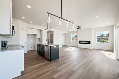 467 N 460 E, Salem, UT 84653 - Photo 11