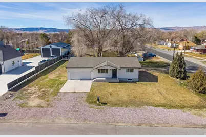 206 S 400 E, Nephi, UT 84648 - Photo 27