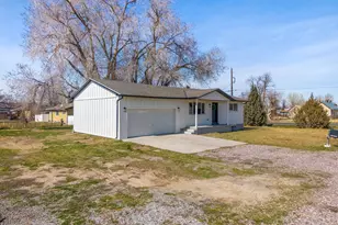 206 S 400 E, Nephi, UT 84648 - Photo 3