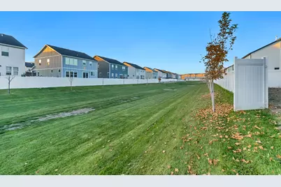 5073 N Folkstone Dr, Eagle Mountain, UT 84005 - Photo 31