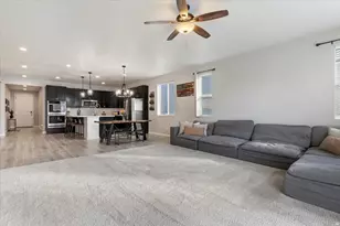 5375 N Lindbergh Ln, Eagle Mountain, UT 84005 - Photo 11