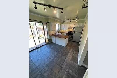 861 E 575 N, Layton, UT 84041 - Photo 7