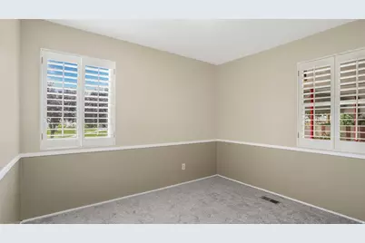 361 E McMillan Ln, Murray, UT 84107 - Photo 11