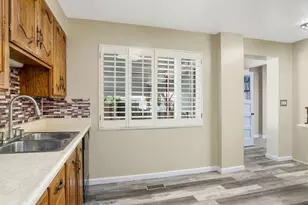 361 E McMillan Ln, Murray, UT 84107 - Photo 9