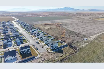 3214 S Fields Ave, Syracuse, UT 84075 - Photo 41