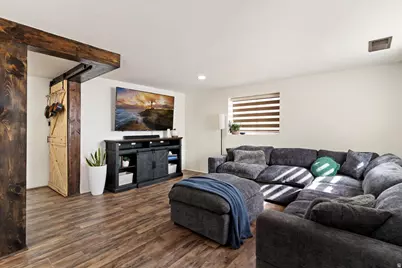 2066 W 6000 S, Roy, UT 84067 - Photo 9