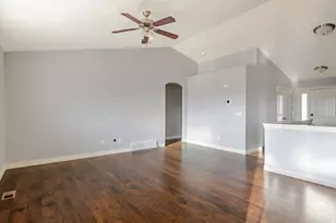 609 N 130 E, Smithfield, UT 84335 - Photo 5