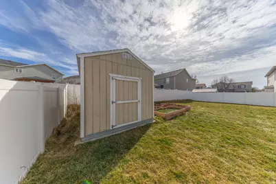 1877 S 725 E, Clearfield, UT 84015 - Photo 35