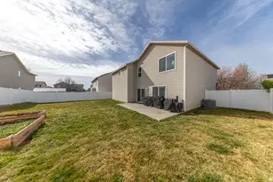 1877 S 725 E, Clearfield, UT 84015 - Photo 27