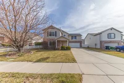 1877 S 725 E, Clearfield, UT 84015 - Photo 3