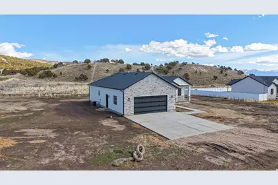 604 N State St, Fountain Green, UT 84632 - Photo 25