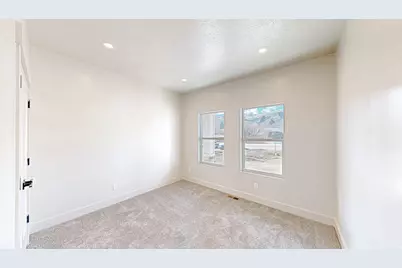 604 N State St, Fountain Green, UT 84632 - Photo 17