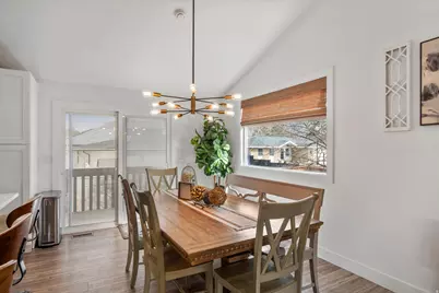 1563 E Tameron Dr, Sandy, UT 84092 - Photo 9