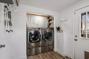 1563 E Tameron Dr, Sandy, UT 84092 - Photo 15