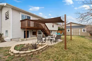 1563 E Tameron Dr, Sandy, UT 84092 - Photo 29