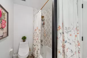 1563 E Tameron Dr, Sandy, UT 84092 - Photo 25