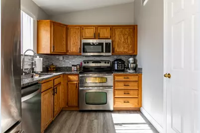 4239 W 5325 S, Roy, UT 84067 - Photo 9