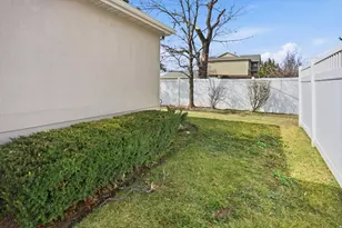 623 E Clearwater Dr, Layton, UT 84041 - Photo 41