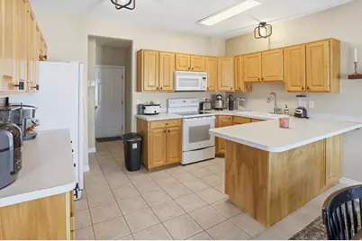 623 E Clearwater Dr #15, Layton, UT 84041 - Photo 3