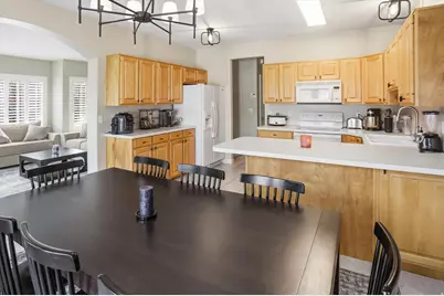 623 E Clearwater Dr #15, Layton, UT 84041 - Photo 11