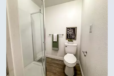 290 S 300 E, Orem, UT 84058 - Photo 13