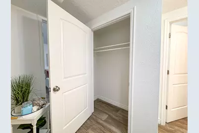 290 S 300 E, Orem, UT 84058 - Photo 37