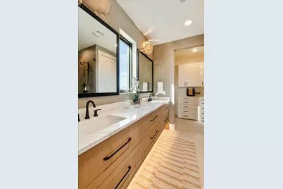 1610 E Center Pointe Dr, Lehi, UT 84043 - Photo 37