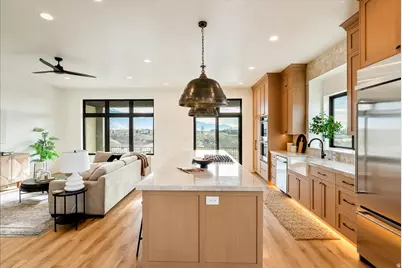 1610 E Center Pointe Dr, Lehi, UT 84043 - Photo 19