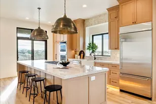 1618 E Center Pointe Dr, Lehi, UT 84043 - Photo 19