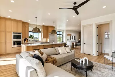 1618 E Center Pointe Dr, Lehi, UT 84043 - Photo 25