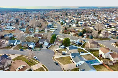 103 E 1250 N, Layton, UT 84041 - Photo 37