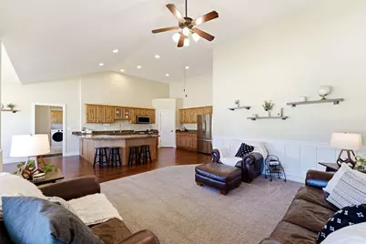 10329 N Bristlecone Way, Cedar Hills, UT 84062 - Photo 17