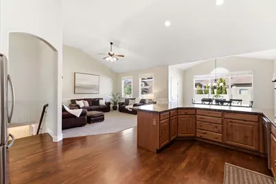 10329 N Bristlecone Way, Cedar Hills, UT 84062 - Photo 23