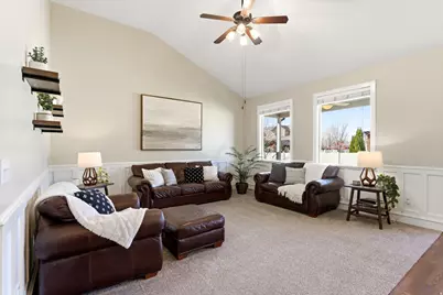 10329 N Bristlecone Way, Cedar Hills, UT 84062 - Photo 15