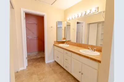 3132 E Nordic Dr, Cottonwood Heights, UT 84093 - Photo 9