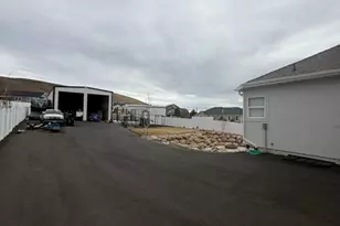 9888 N Elkhorn Rd, Eagle Mountain, UT 84005 - Photo 25