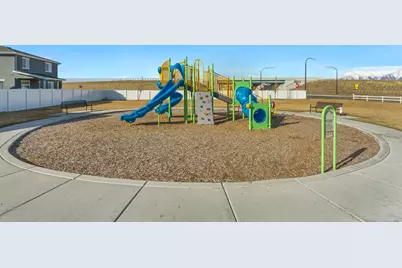 2115 W 3330 S, Syracuse, UT 84075 - Photo 33